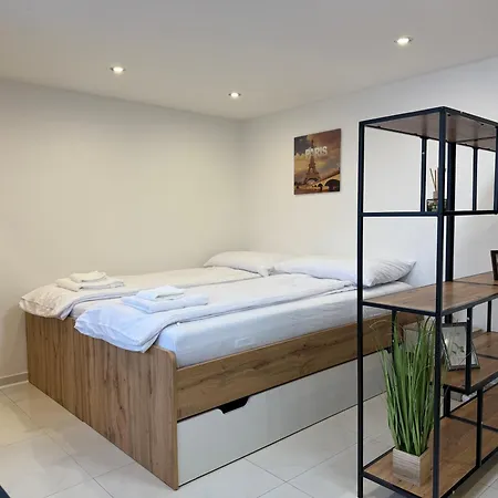 Dvory Free Parking Apartman