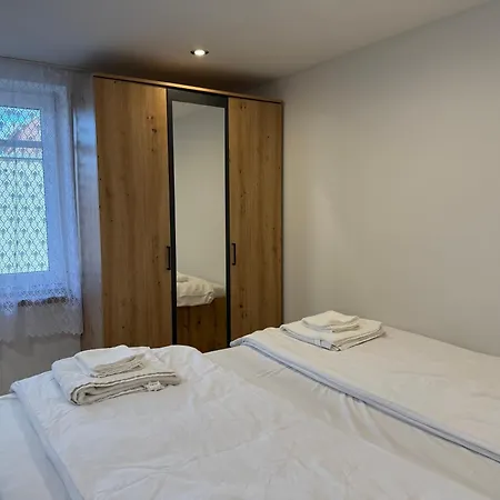 Dvory Free Parking דירה